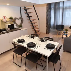 The Apex Residences Daire